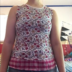 floral tank top 🌺